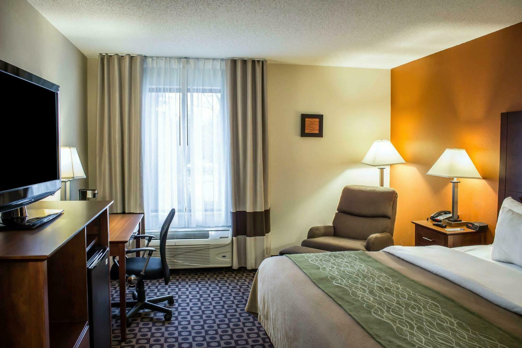 Comfort Inn Fayetteville I-95 Kültér fotó